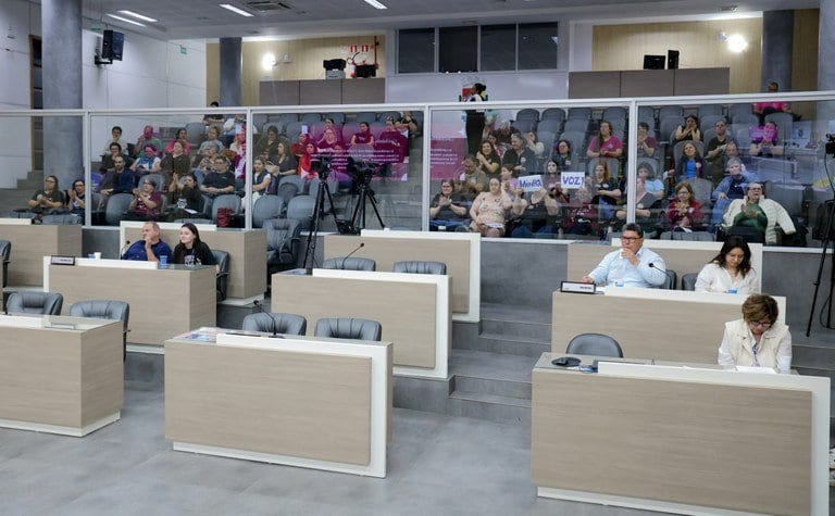 Novo Hamburgo aprova fim de eleições diretas para diretores escolares (7 a 5)