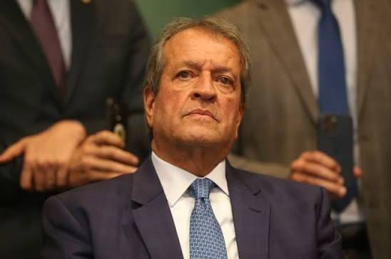 Valdemar Costa Neto rejeita carta de Flávio Bolsonaro e diz que “ninguém aprovou”