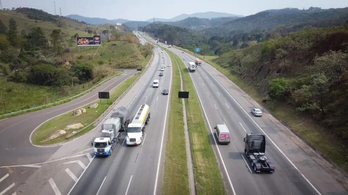 Governo de SP amplia uso de inteligência artificial em rodovias concedidas para reforçar segurança viária