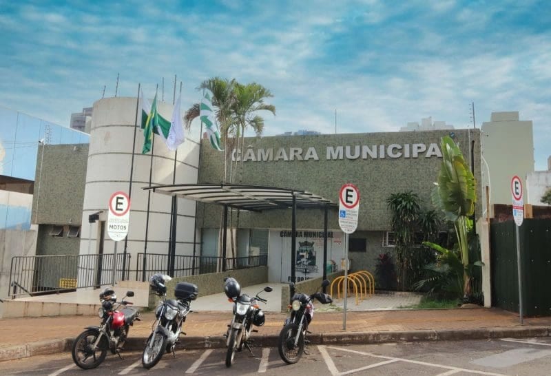 Câmara de Foz institui regras para fiscalizar o Executivo com prazo de resposta