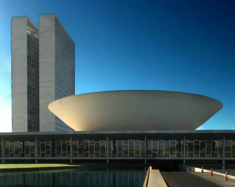 Câmara dos Deputados abre concurso com 184 oportunidades e salário de R$ 32 mil; veja vagas