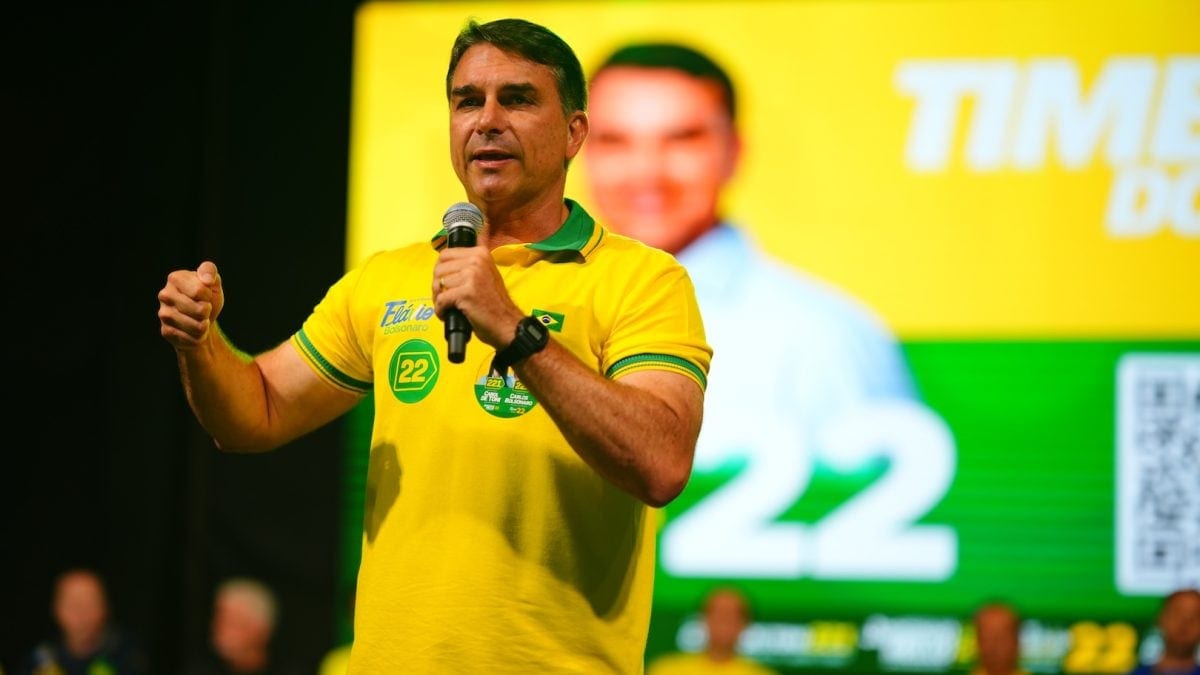 Flávio diz em Joinville que SC “dá certo” por nunca ter sido governada pelo PT