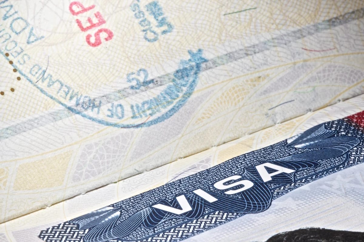 Trump pede tornar permanente taxa de US$ 103.265 para visto H‑1B