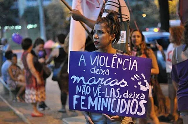 É preciso discutir segurança pública além da lógica punitivista, afirma coordenadora da Rede de Justiça Criminal