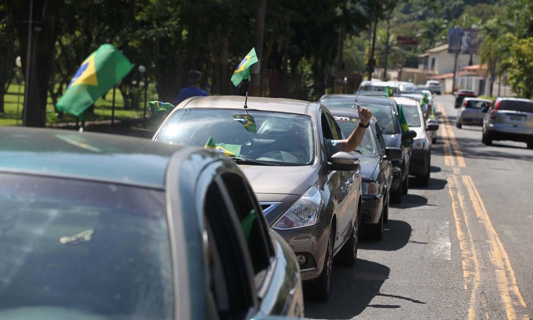 Presidente da Câmara convoca carreata pró-Flávio Bolsonaro em Lauro Müller