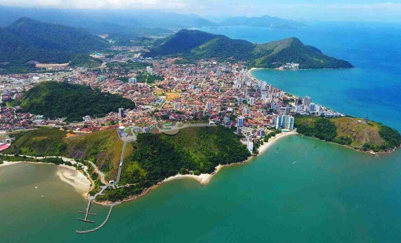 Litoral Norte fica sem deputados eleitos e dá vantagem a Flávio Bolsonaro no 1º turno