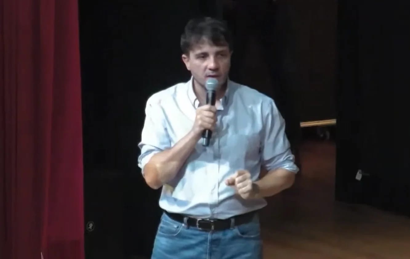 Renan Santos promete “matar bandido” em ato na Paraíba