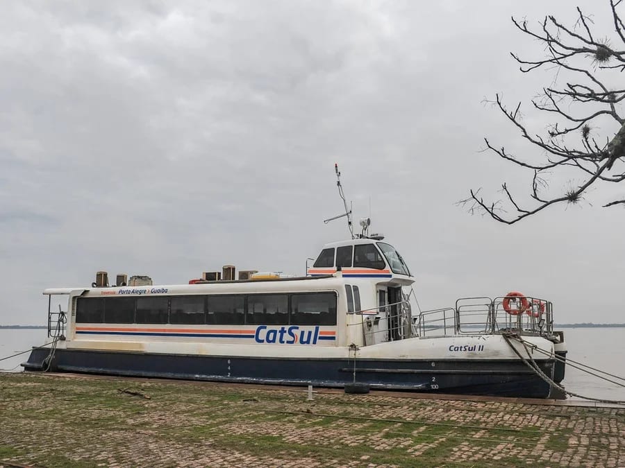 Tarifa do catamarã Porto Alegre–Guaíba sobe 13,29% para R$19,15