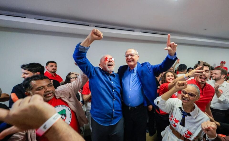Lula diz em primeiro discurso após reeleição que vai mudar o jeito de governar o país