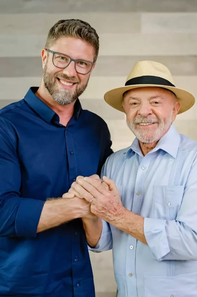 Requião Filho parabeniza Lula pela reeleição e destaca a força da democracia brasileira