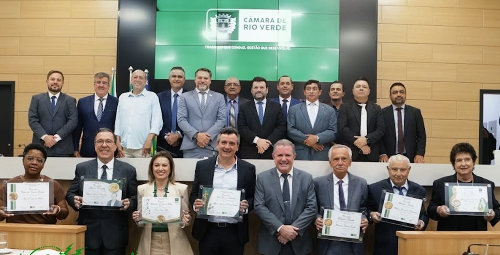 Câmara de Rio Verde homenageia personalidades do município