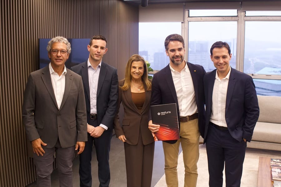 Festuris fortalece articulação política e traz estreia inédita do Japão com saquê bar em Gramado