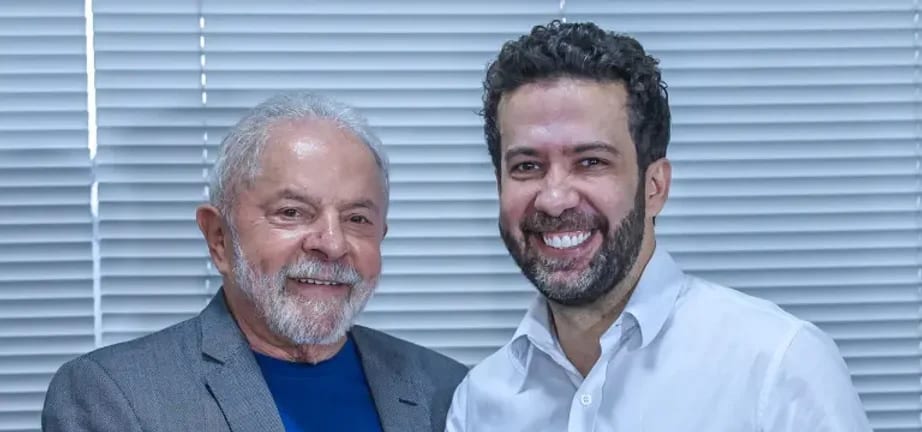 Corregedor do TSE suspende decisão de Nunes Marques e determina retorno de canal pró-Lula no WhatsApp