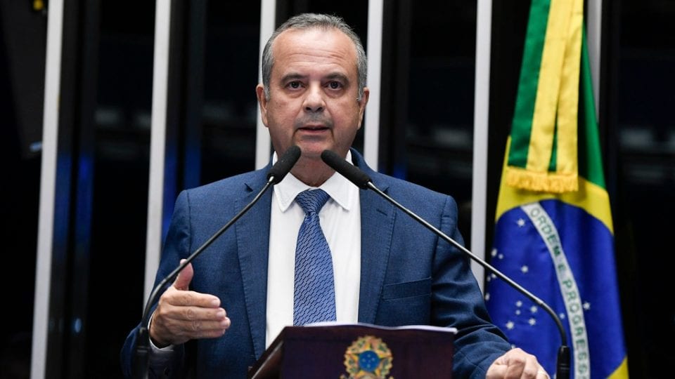 Coordenador da campanha de Flávio Bolsonaro afirma que não haverá clima de “vingança” com o Supremo caso o senador seja