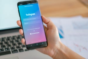 Não há ilícito em divulgar candidatura em collab de rede social com candidata
