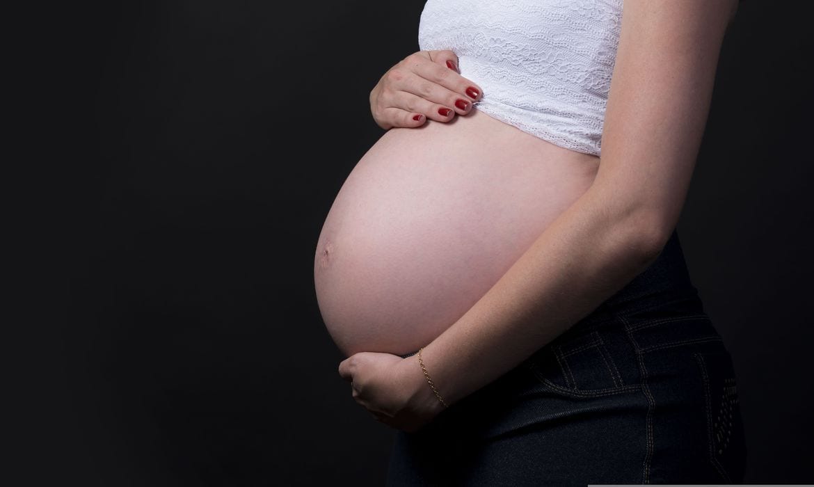 Paraná aprova projeto que obriga hospitais a informar casos de aborto