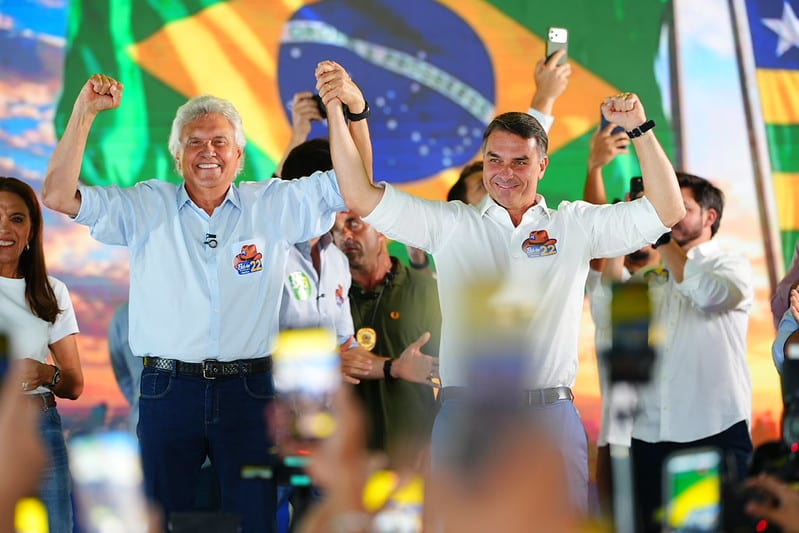 Flávio Bolsonaro diz que eventual governo aderirá ao ‘Escudo das Américas’, aliança de Trump