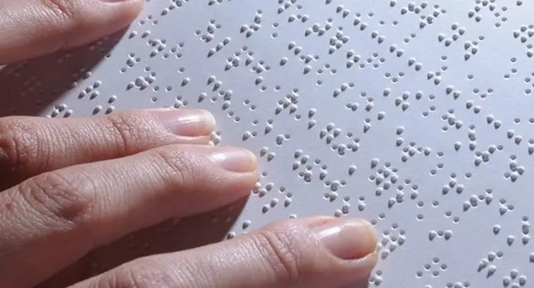 Propaganda eleitoral impressa para cargos majoritários deve ter versão em Braille