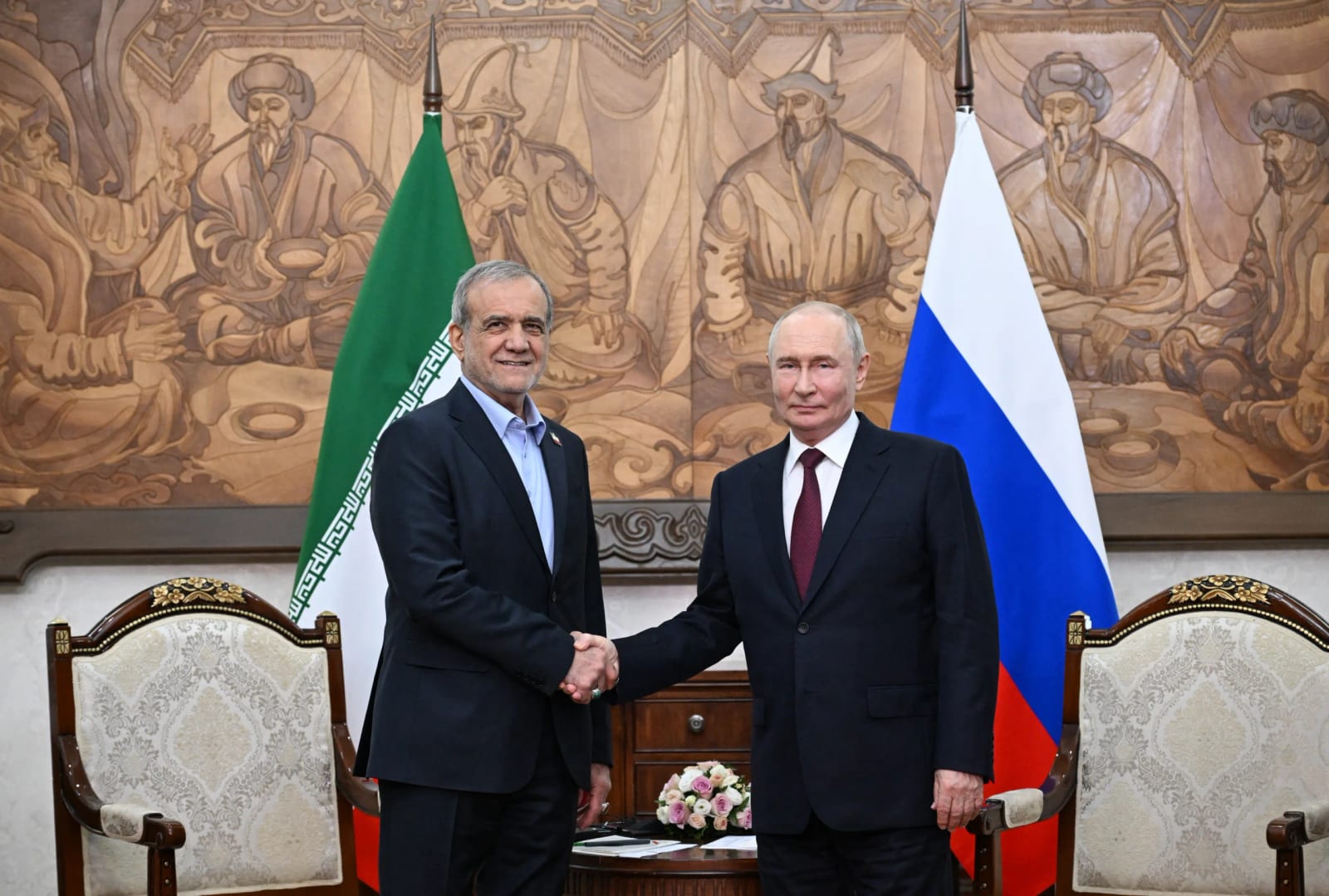 Na OCX, Irã agradece apoio da Rússia contra ofensiva dos EUA
