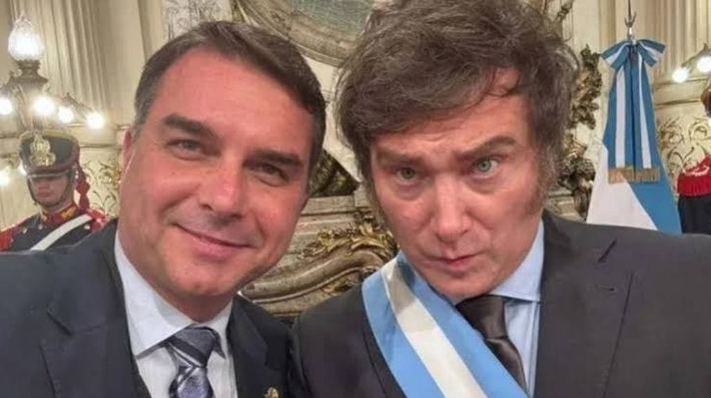 ‘Vim do futuro, moro na Argentina de Milei’: brasileiros alertam sobre plano econômico de Flávio Bolsonaro
