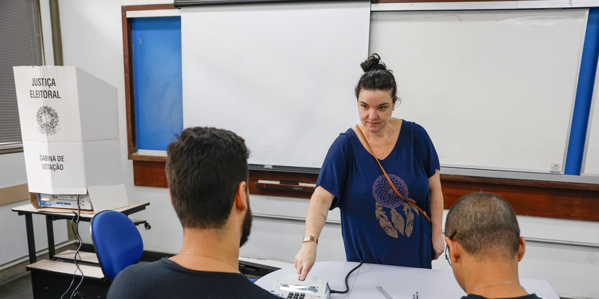 Abstenção na eleição cai para 19,22% e atinge menor taxa desde 2014