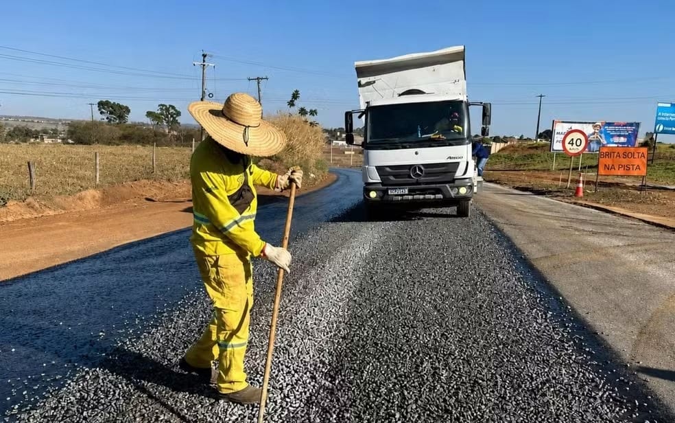 Motoristas devem se preparar para alterações no trânsito durante obras nas GOs-020 e 330; veja alterações