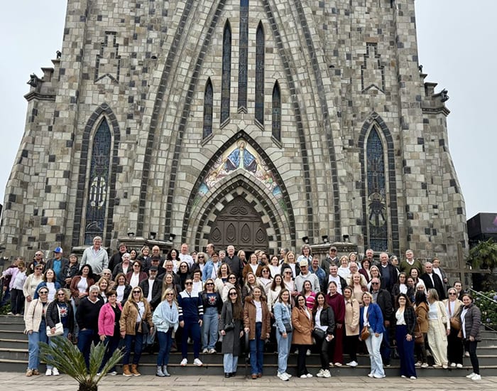 Quase 500 idosos de São Ludgero viajam em grupos