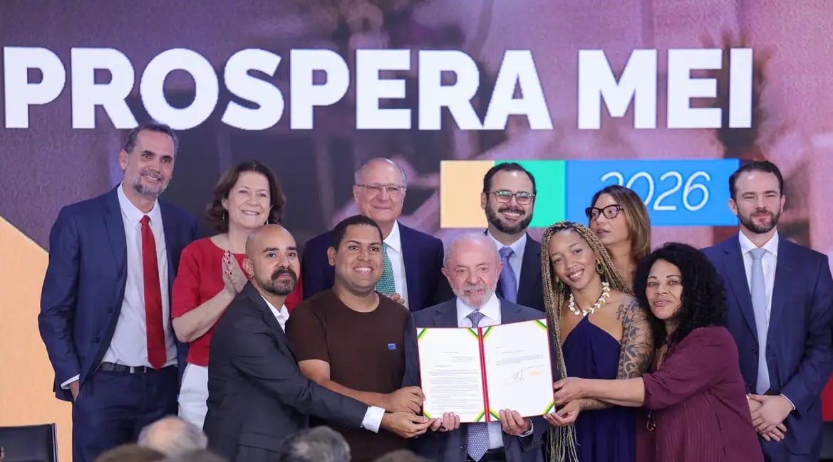 'Pacote de bondades' de Lula em ano eleitoral soma quase R$ 300 bilhões