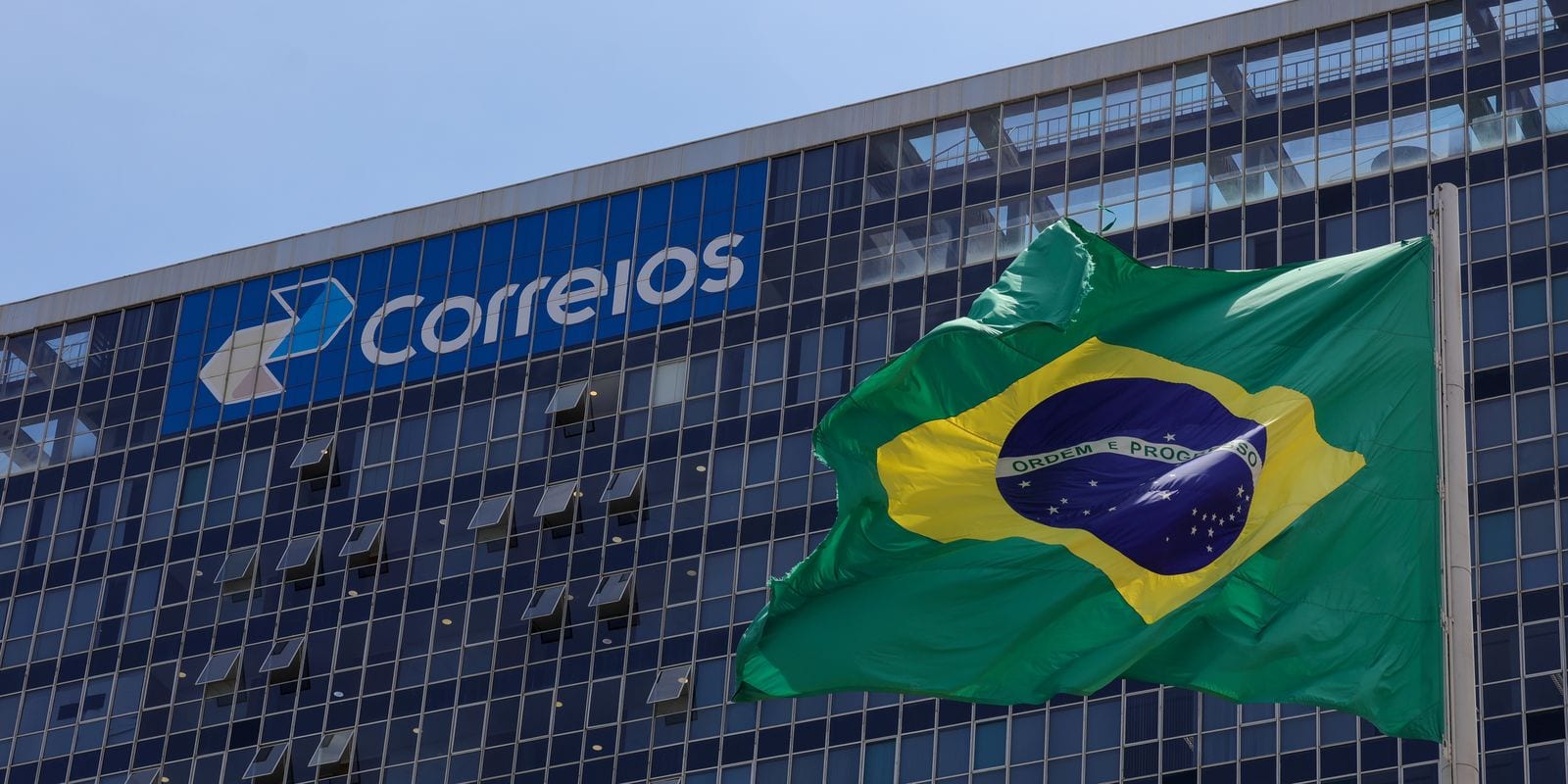 Governo federal avaliza empréstimo bilionário para reestruturação dos Correios