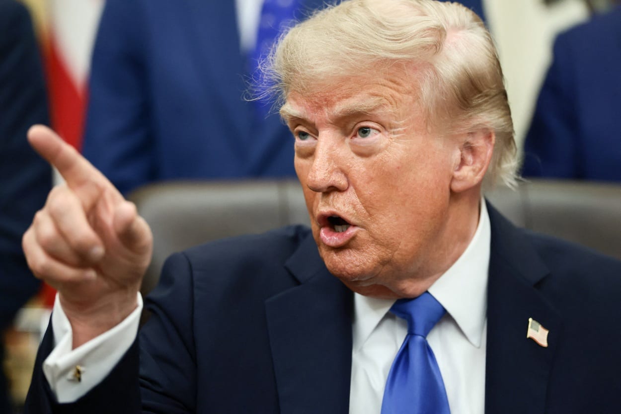 Trump liga para CEO da Nvidia em evento e diz: “Os robôs não vão assumir o controle”