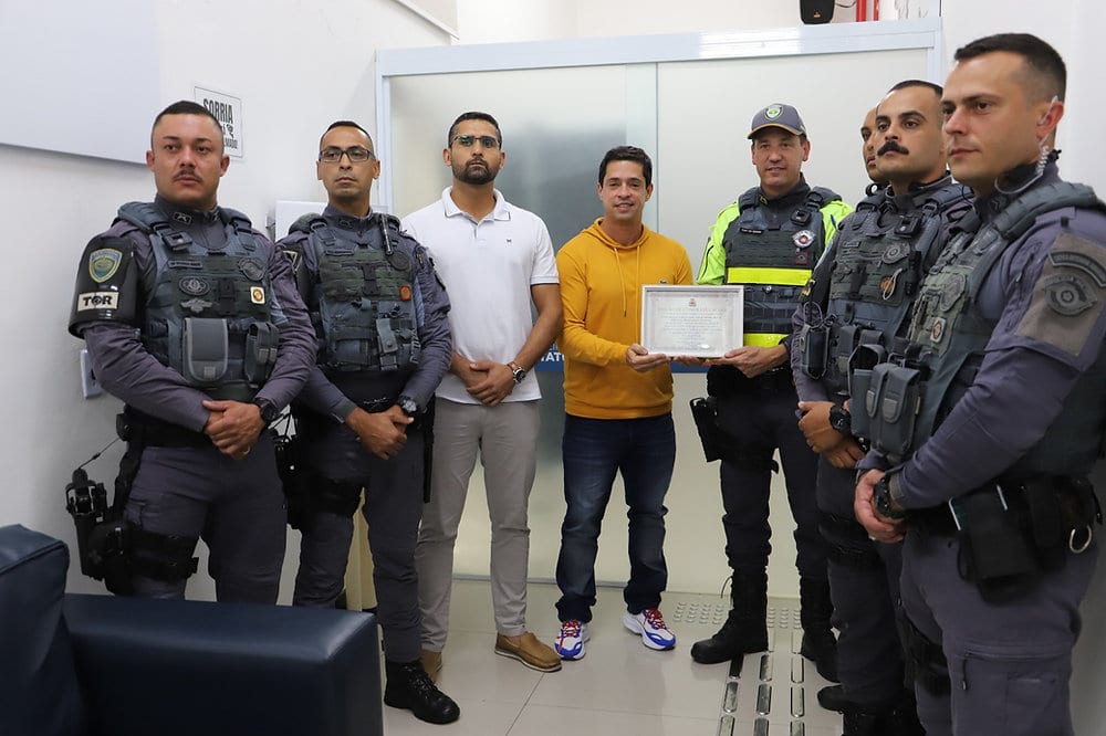Antonio Carlos Junior homenageia TOR pelo trabalho de combate à criminalidade no Litoral Norte