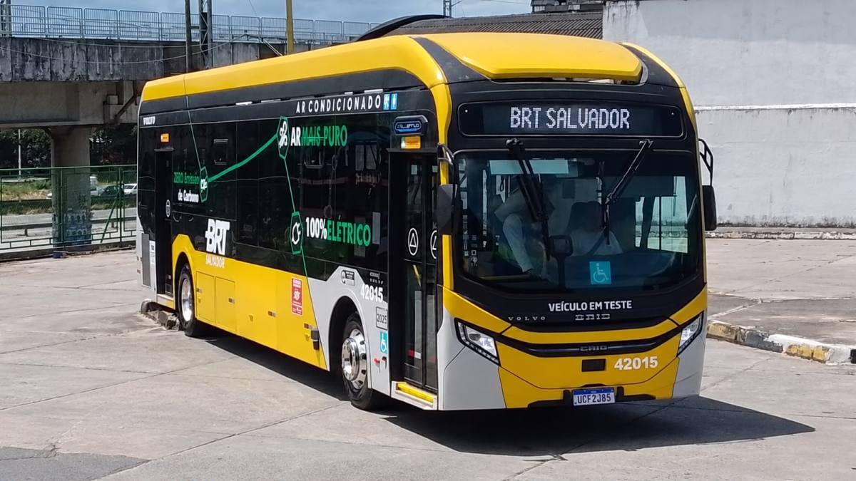 Salvador compra 10 ônibus elétricos e começa testes de modelo Volvo