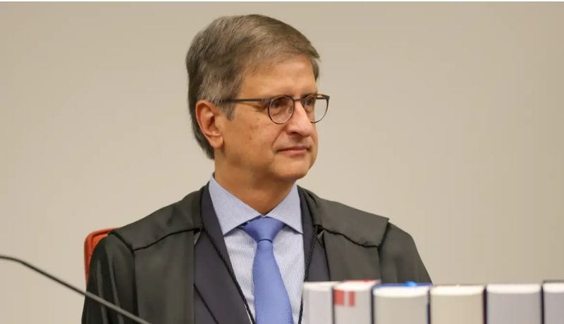 PGR dá parecer contra pedido de acesso a registro de Vorcaro no Senado