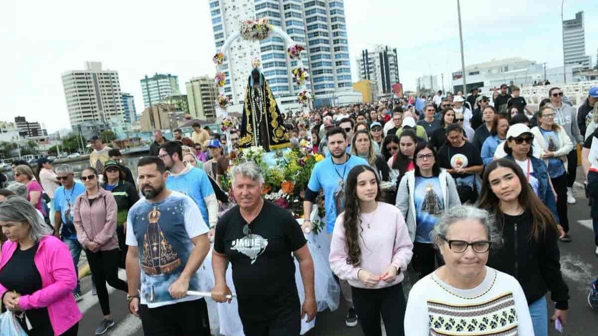 Romaria reúne fiéis em 40ª Romaria de Nossa Senhora Aparecida no Litoral Norte