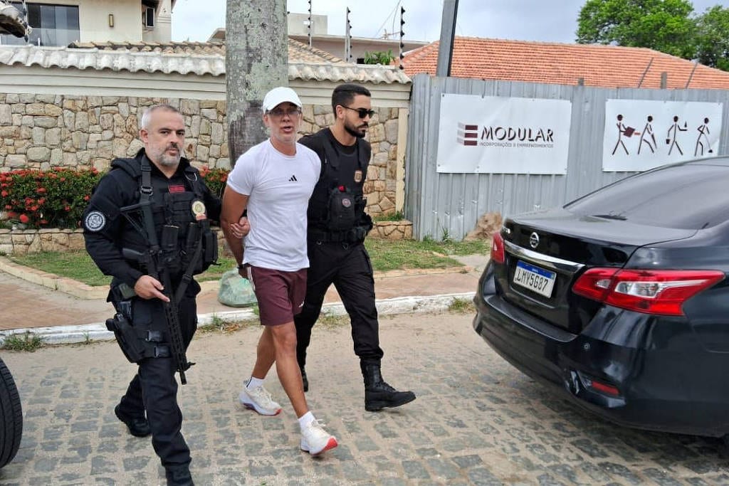 Candidatos do RJ citados em lista de bicheiro temem contratos com gráficas