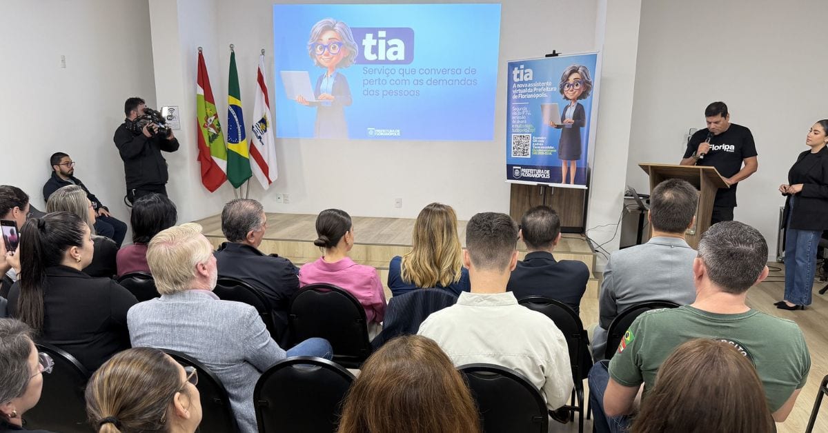 Florianópolis lança 'Tia', primeiro atendimento por IA generativa em WhatsApp entre capitais