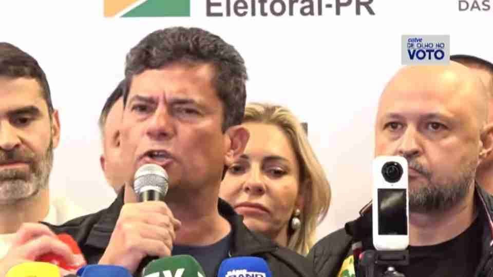 Após vitória, Moro promete governo “honesto e eficiente” e diz que “Paraná não tem dono”