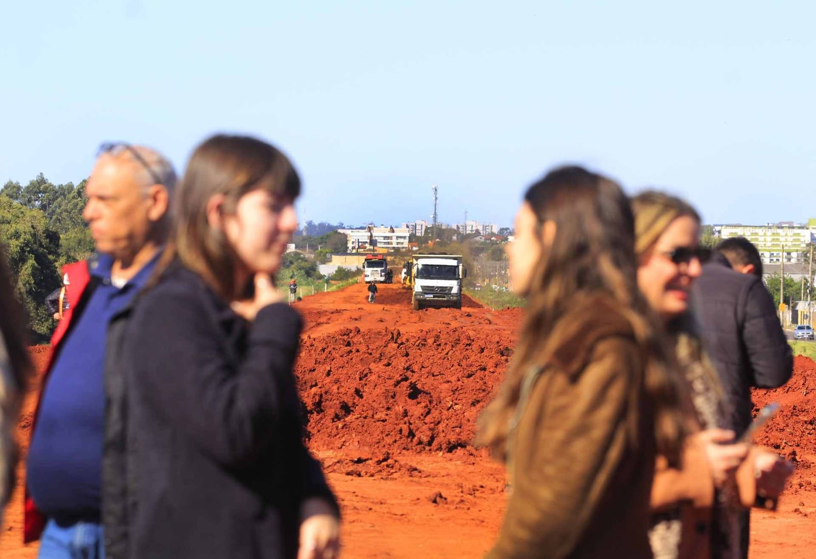 Canoas faz visita guiada às obras de proteção contra cheias