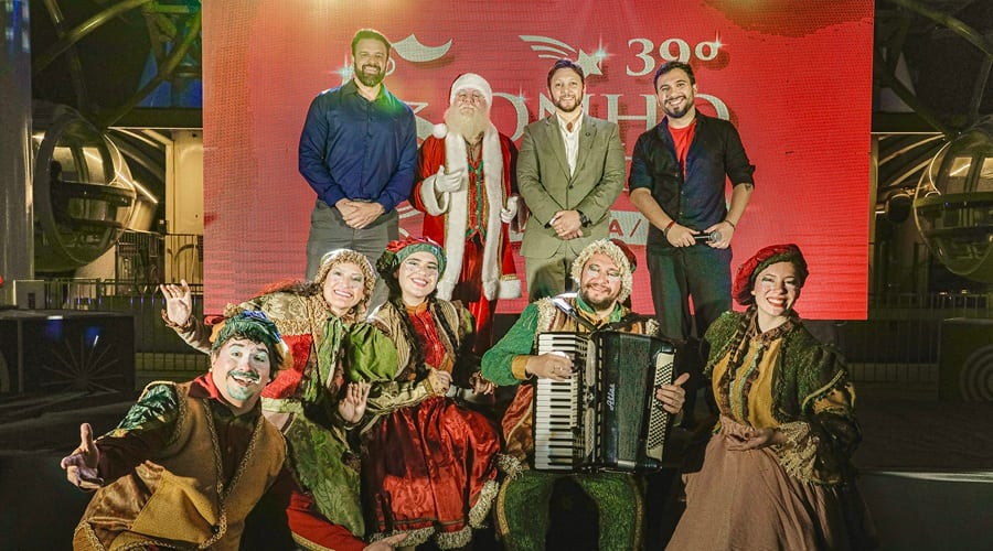 Sonho de Natal de Canela anuncia novidades e 40 descidas de rapel do Papai Noel na Catedral de Pedra