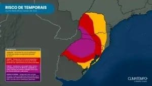 Chuva se intensifica no RS entre quinta e sexta-feira e aumenta risco hidrológico