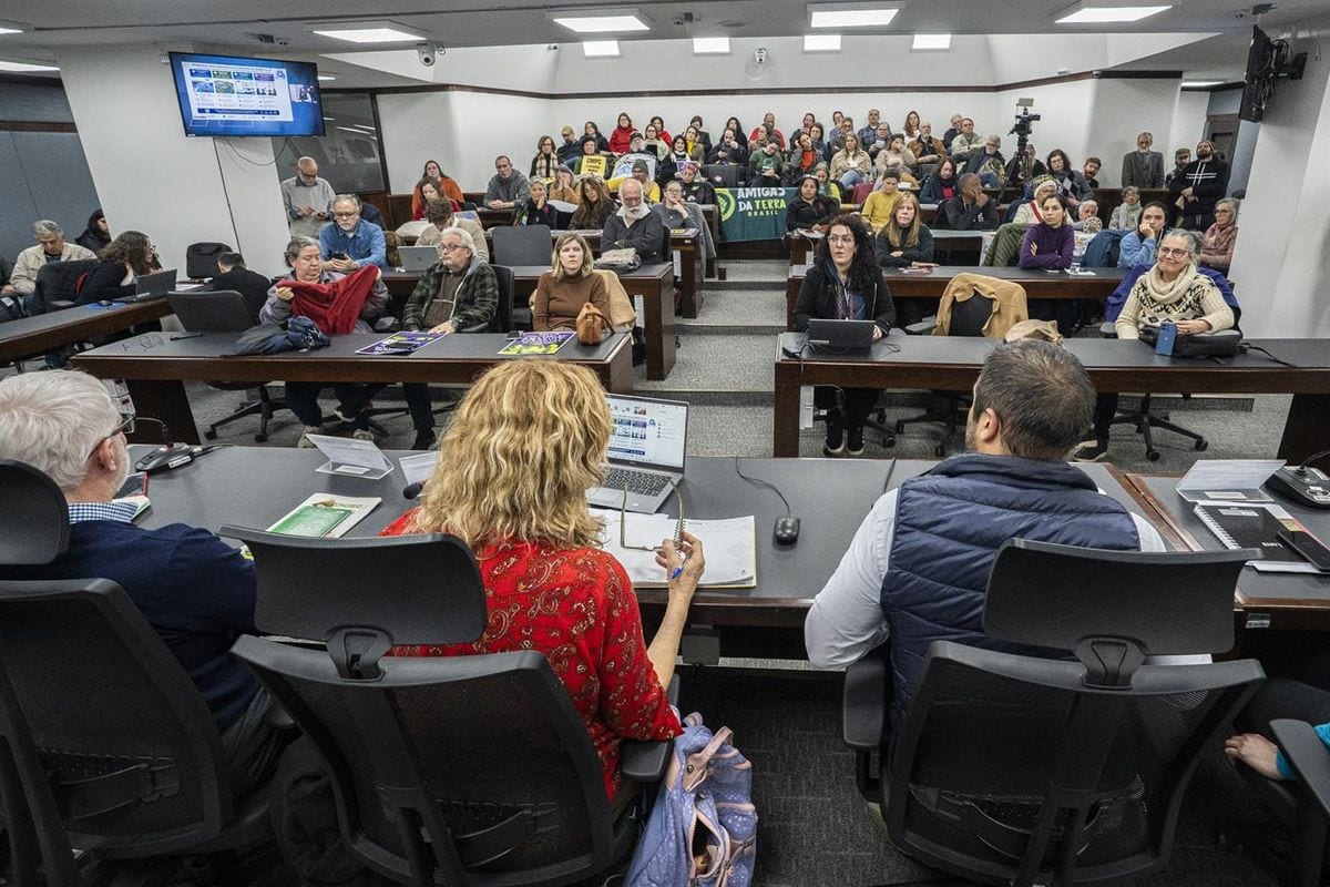 Audiência esvaziada discute CMPC; empresa e órgãos não compareceram