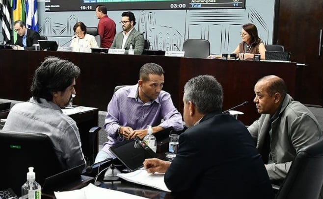 Câmara discute implementação de SamuPet e concessão de imóvel ao município para implantação de Centro de Eventos