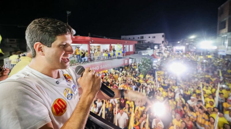 João Campos percorre 8 cidades do Agreste e recebe vereadores ao fim de semana