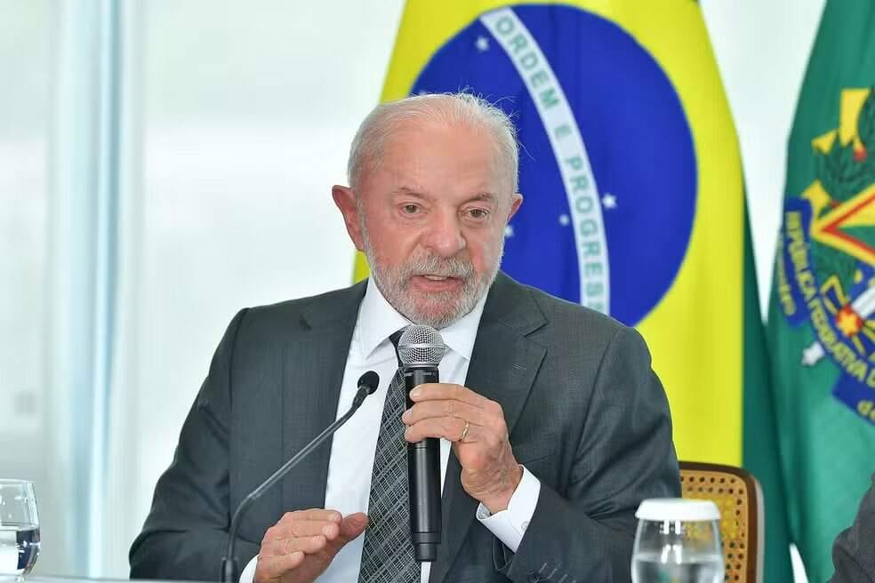 Lula defende reforma do Judiciário no próximo ano