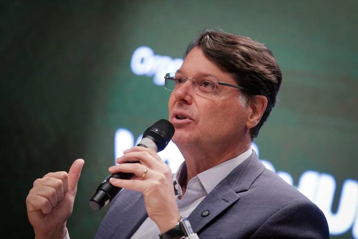 Kiko Caputo promete elevar auxílio-alimentação a R$ 1,2 mil no DF