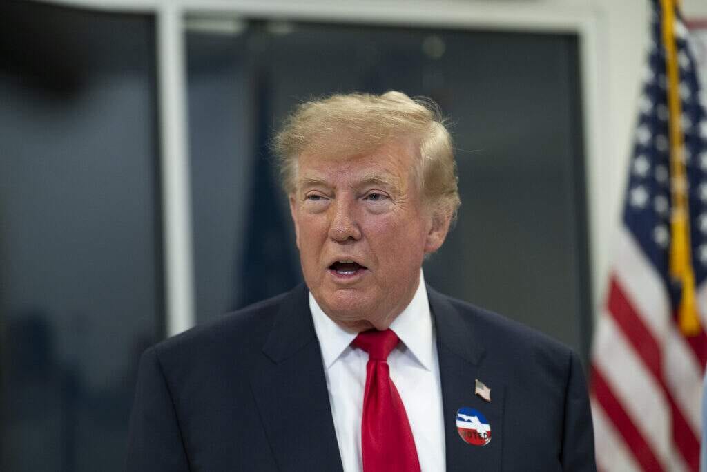 Apoiadores de Flávio pedem no Instagram de Trump intervenção no Brasil e captura de Lula