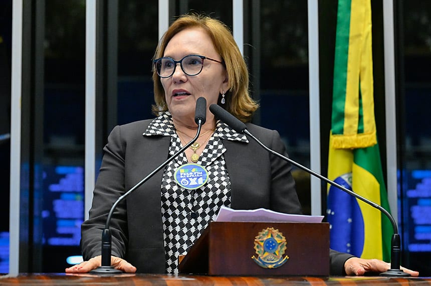 Zenaide defende fim da escala 6x1 e diz que medida beneficia mães solo
