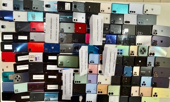 Cerca de 700 celulares recuperados serão devolvidos a partir de terça
