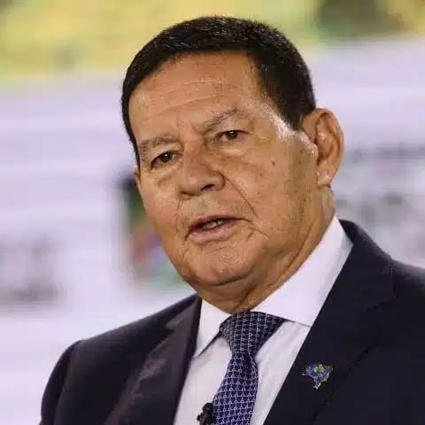 Hamilton Mourão destaca desafios do Brasil em encontro realizado em Ijuí