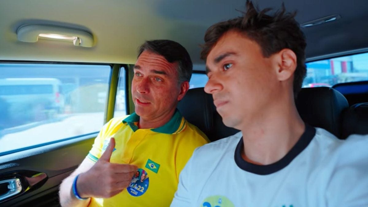 Flávio diz a Nikolas que ele tem “potencial” para ser presidente no futuro